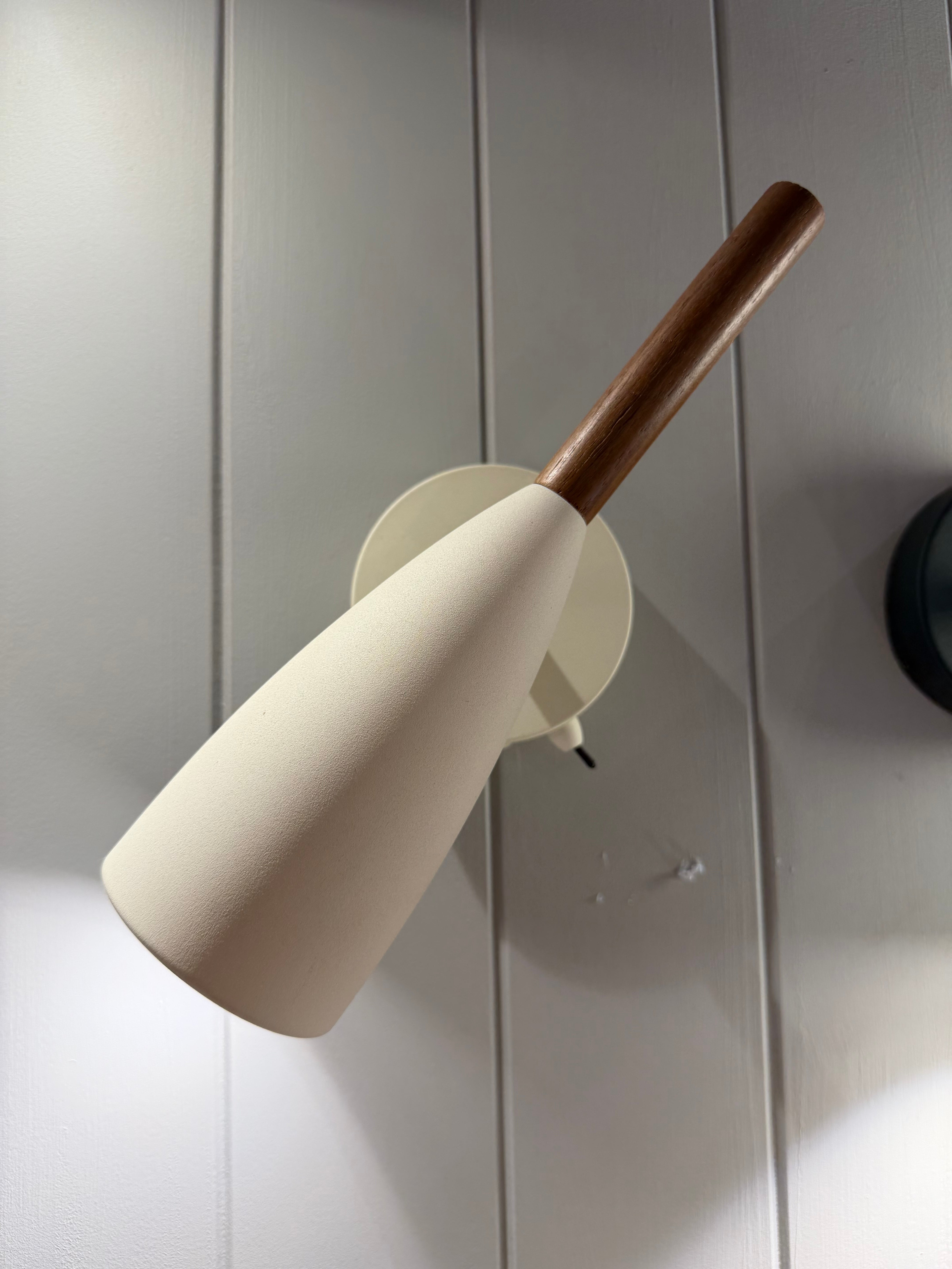 Pure 10 | Wall Light | Ex Display (Instore Pick-up Only)