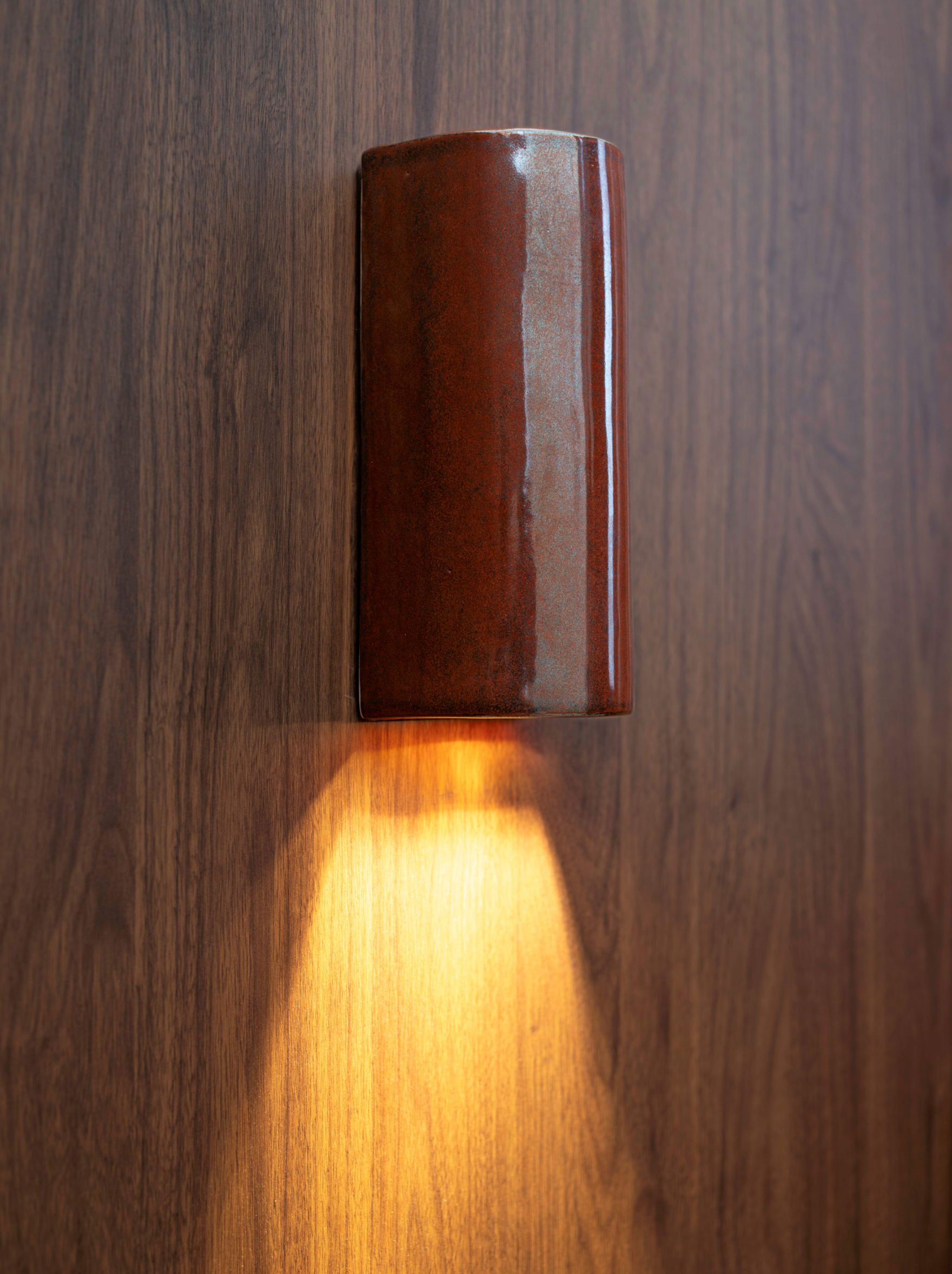 Glazed Dawn Tall Interior | Wall Light