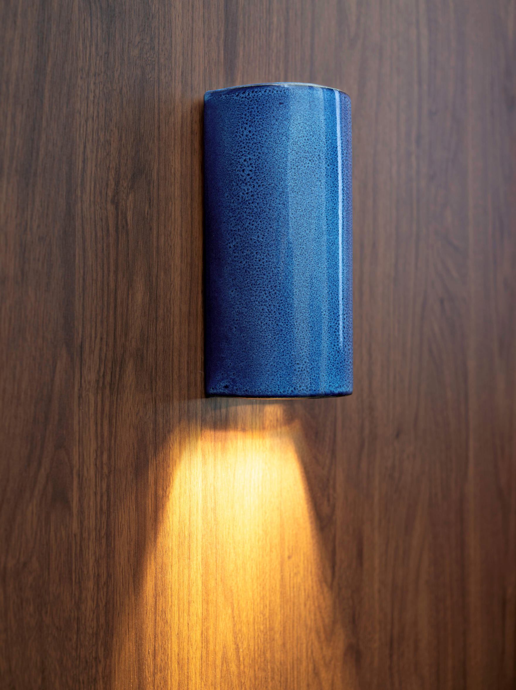 Glazed Dawn Tall Interior | Wall Light