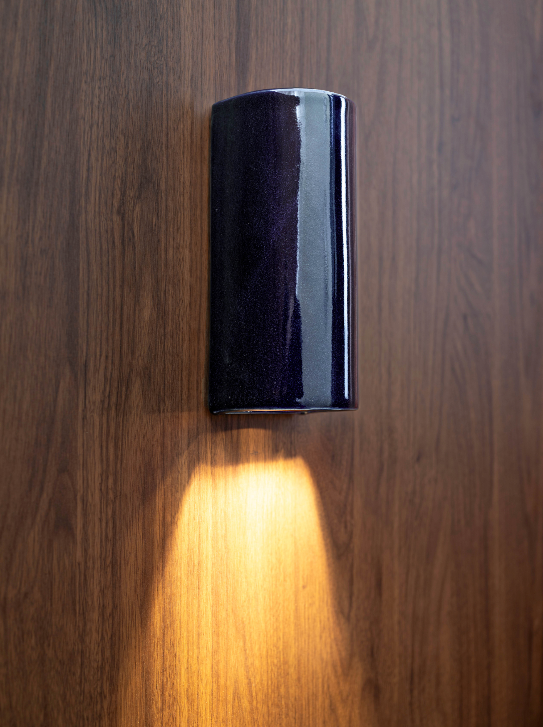 Glazed Dawn Tall Interior | Wall Light
