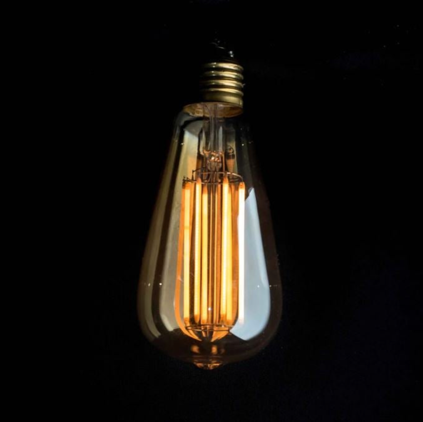 Vintage LED |  Long Filament Clear | Light Globe | ST64 6w E27 2200k