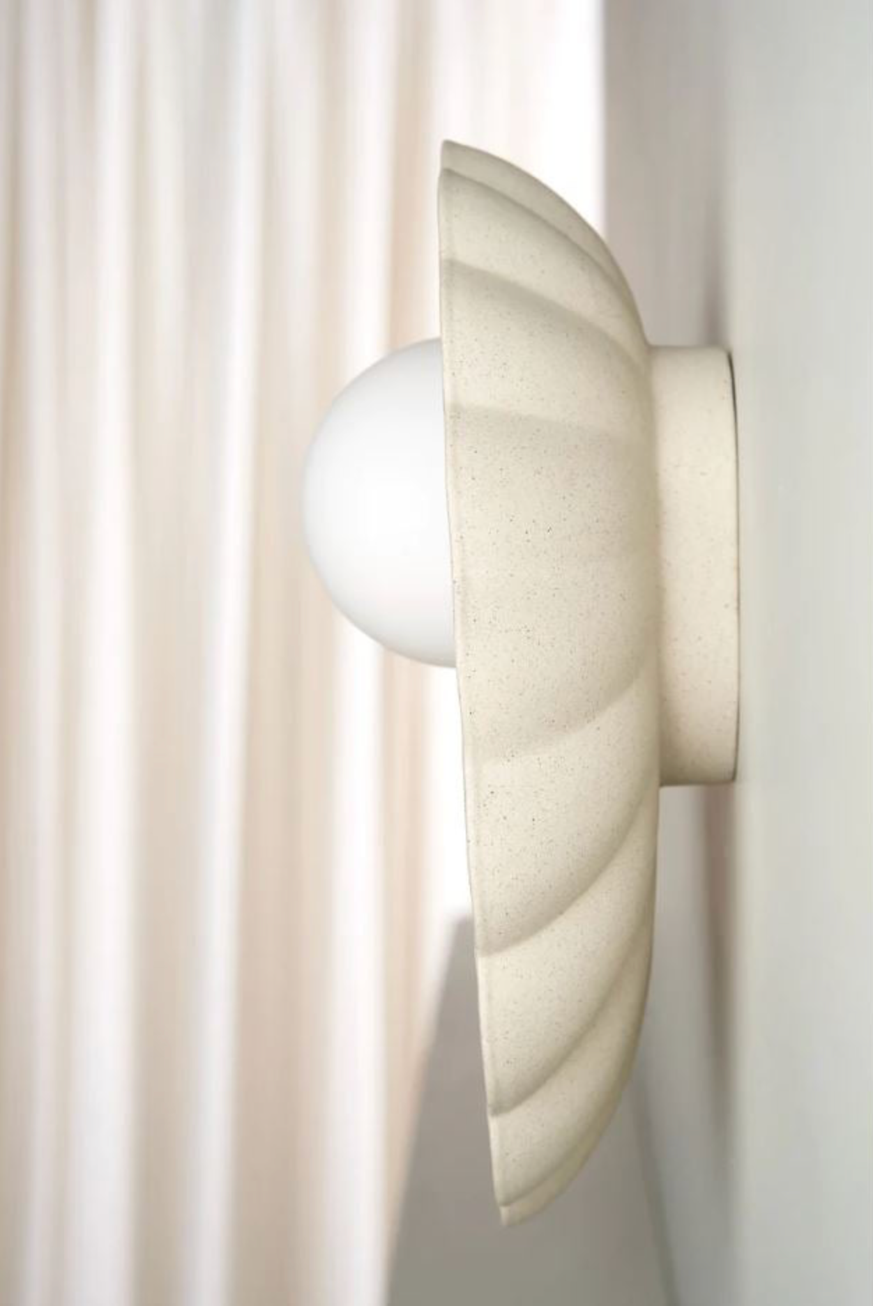 Oyster | Wall Light