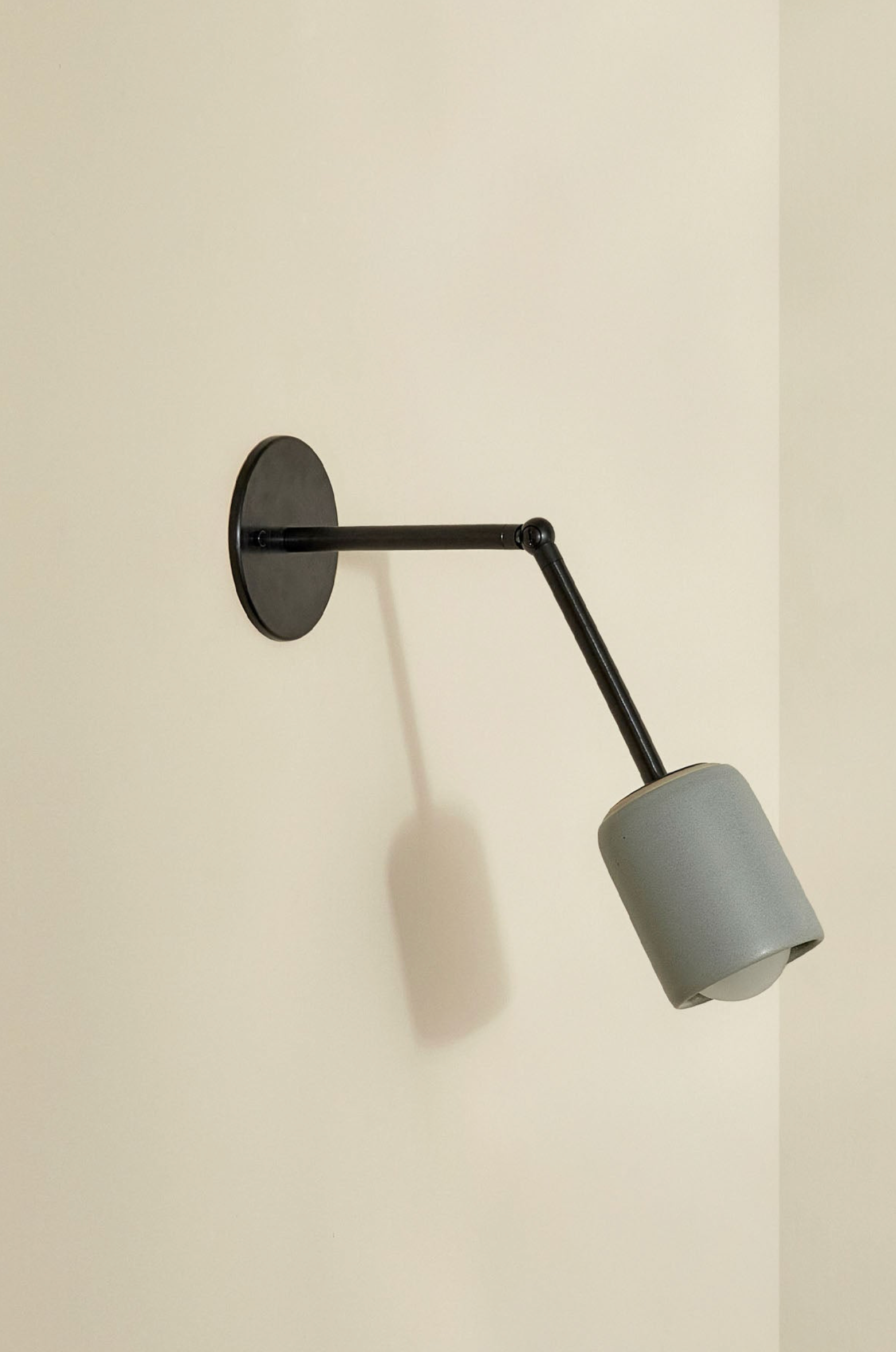 Terra 1 Long Articulating | Wall Light
