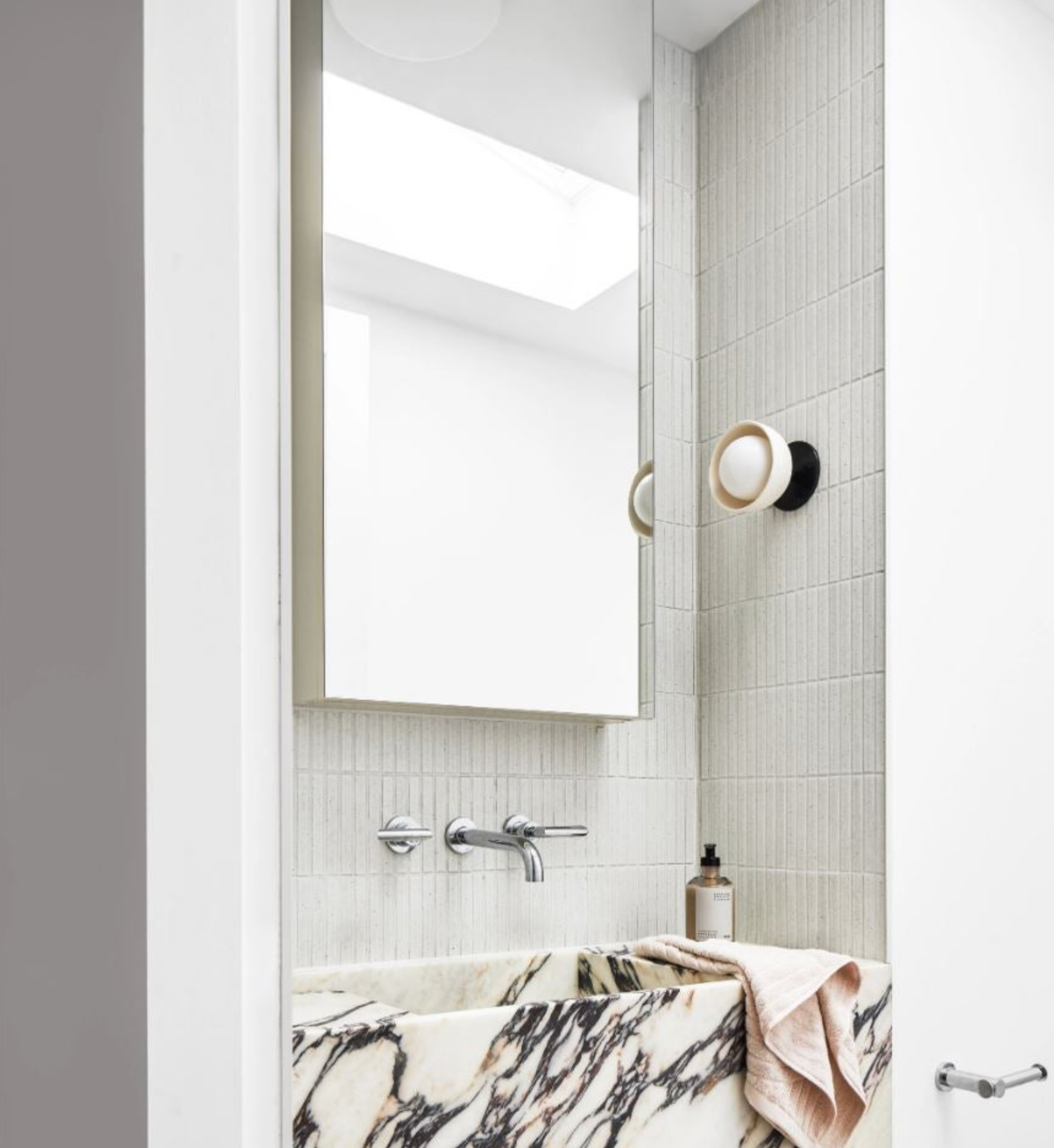 Terra 0 Short Articulating | Wall Light