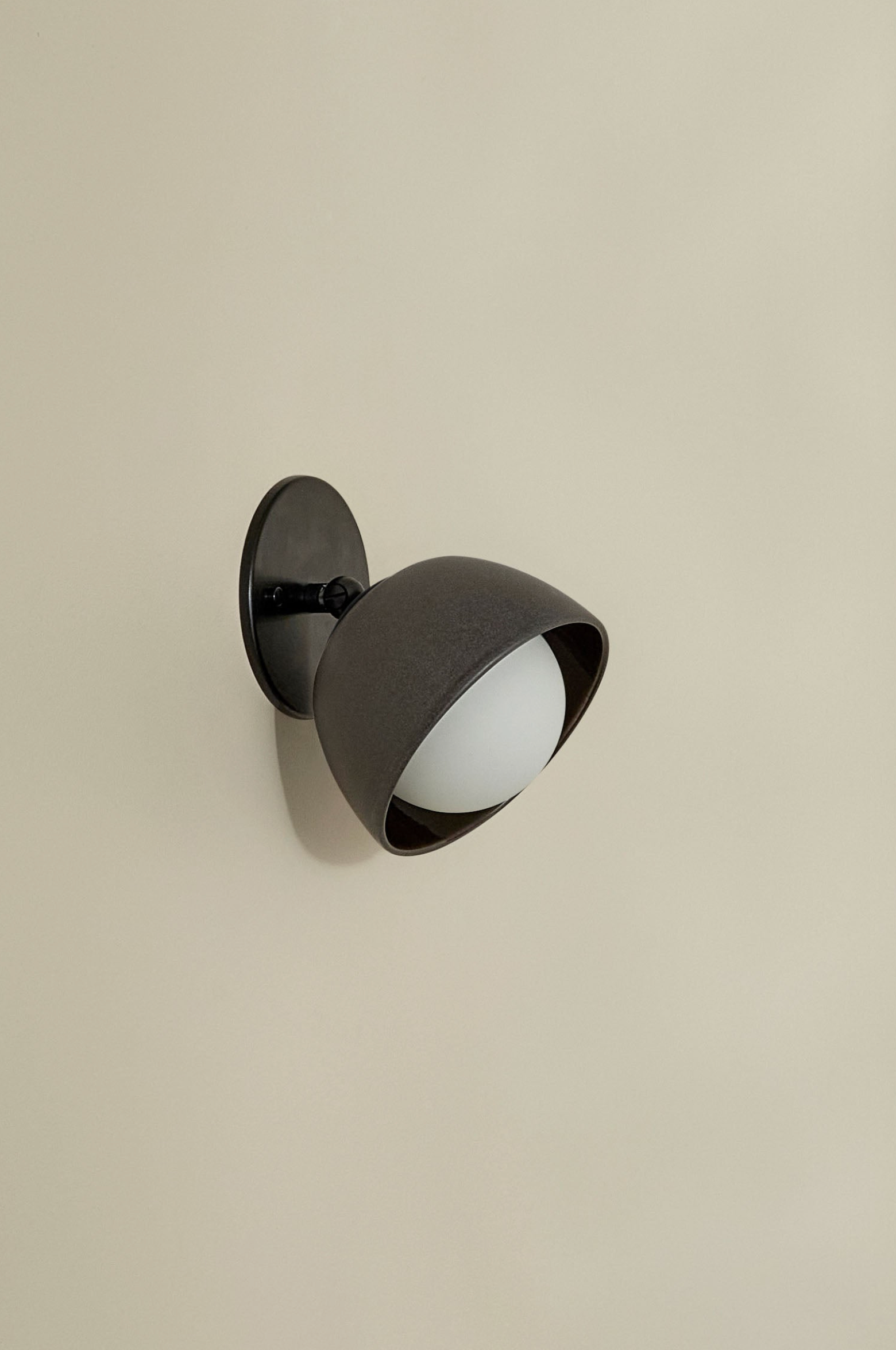 Terra 0 Short Articulating | Wall Light
