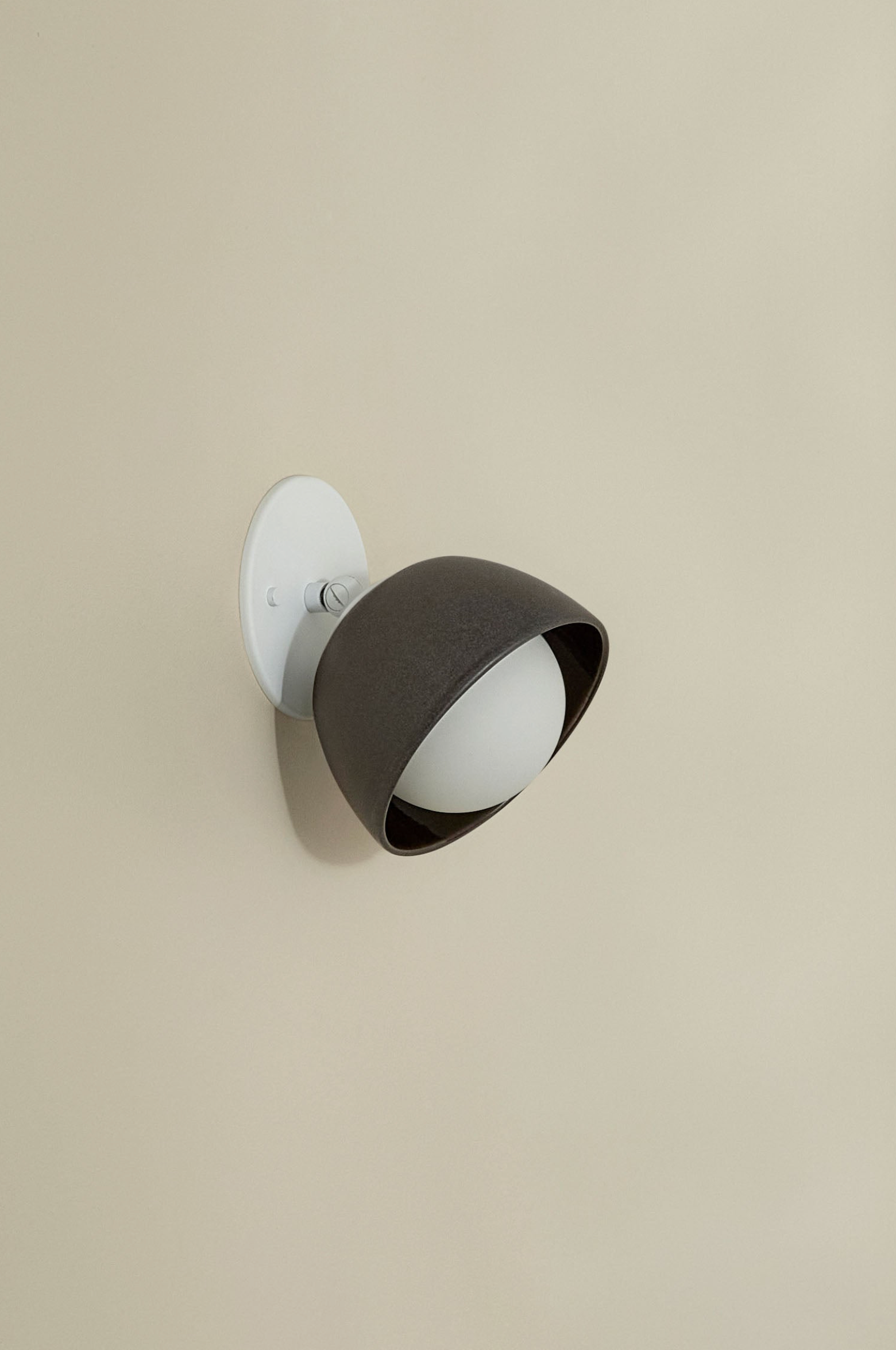 Terra 0 Short Articulating | Wall Light