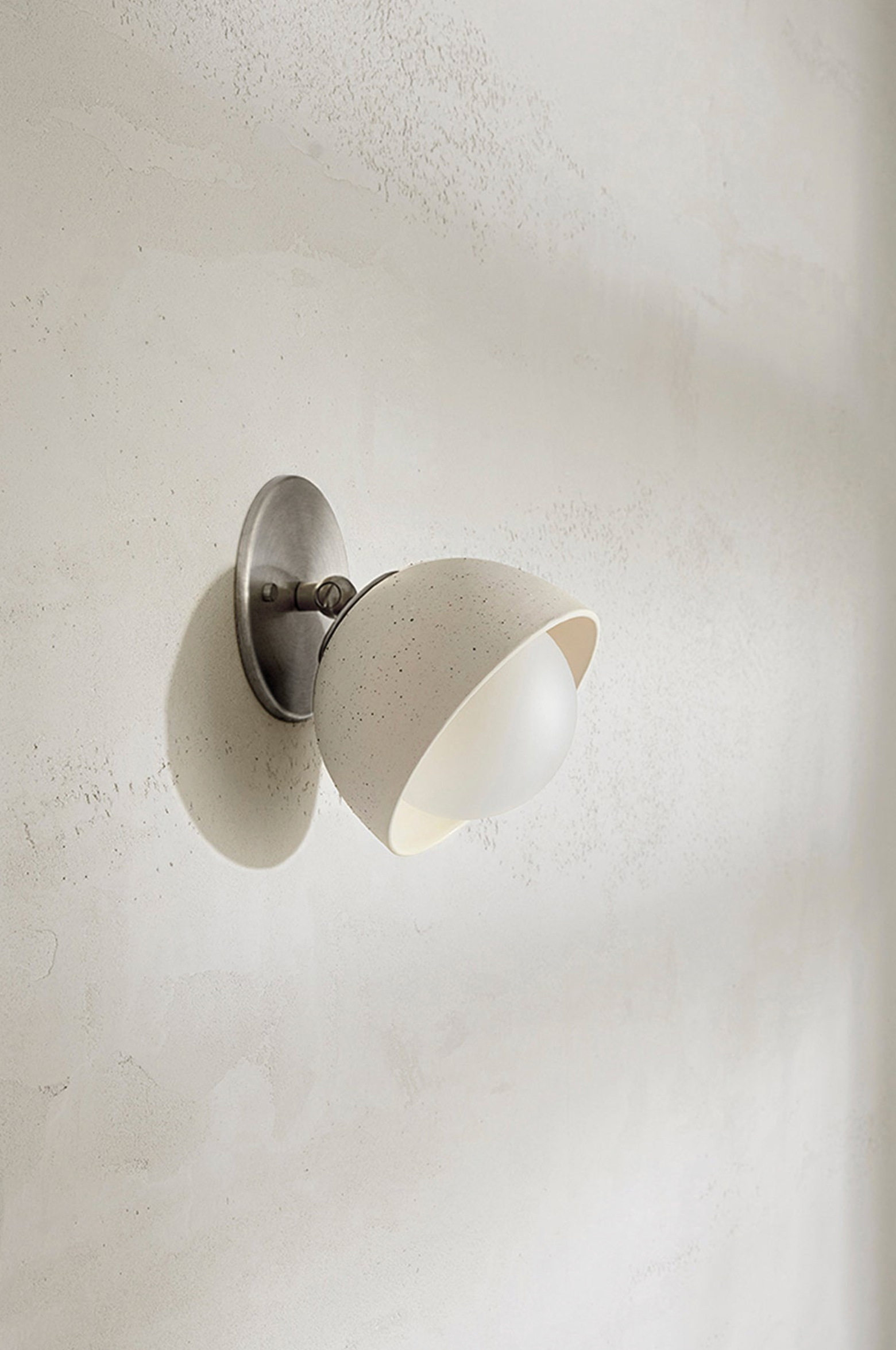 Terra 0 Short Articulating | Wall Light