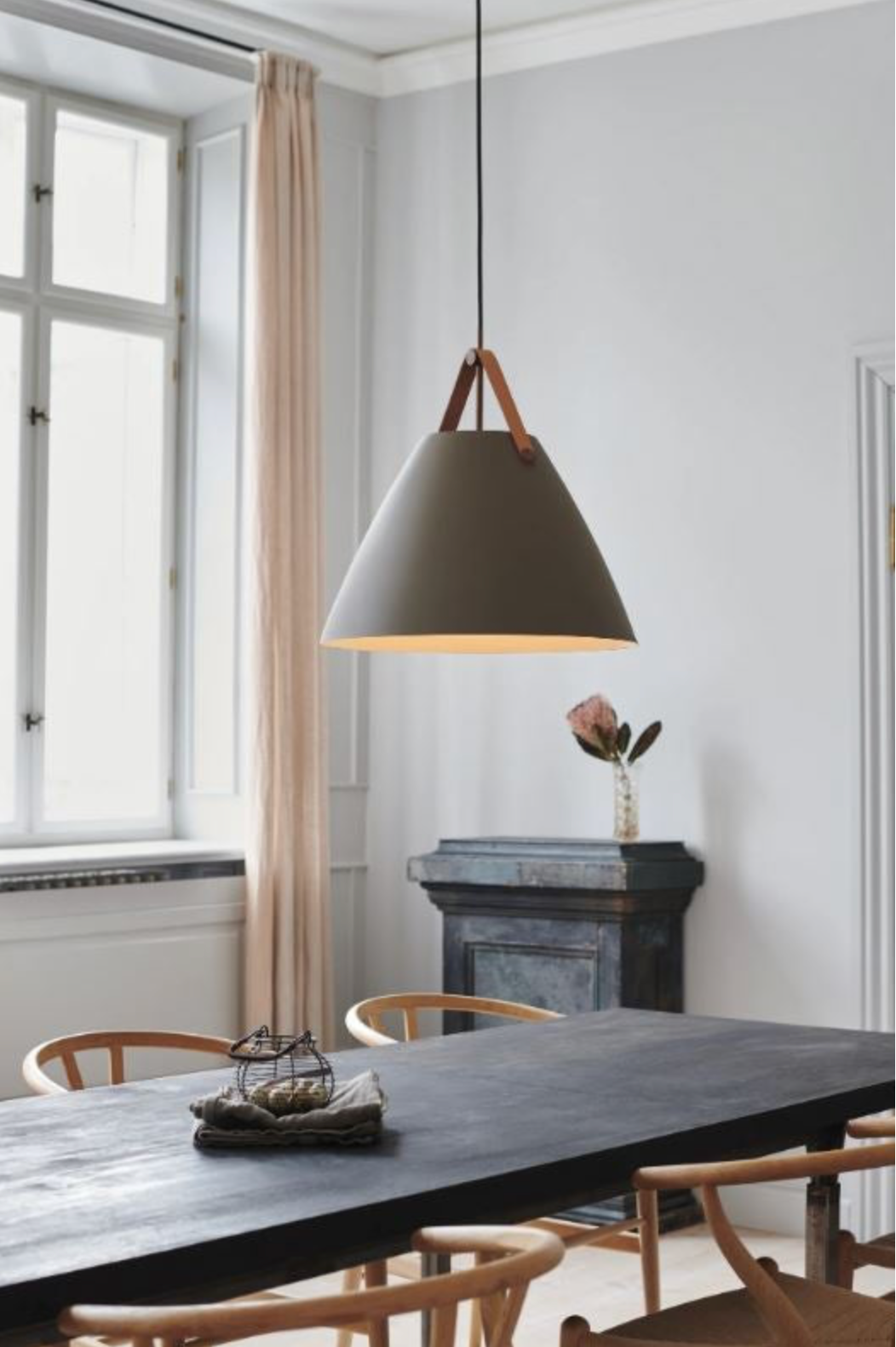 Strap 48 | Pendant Light
