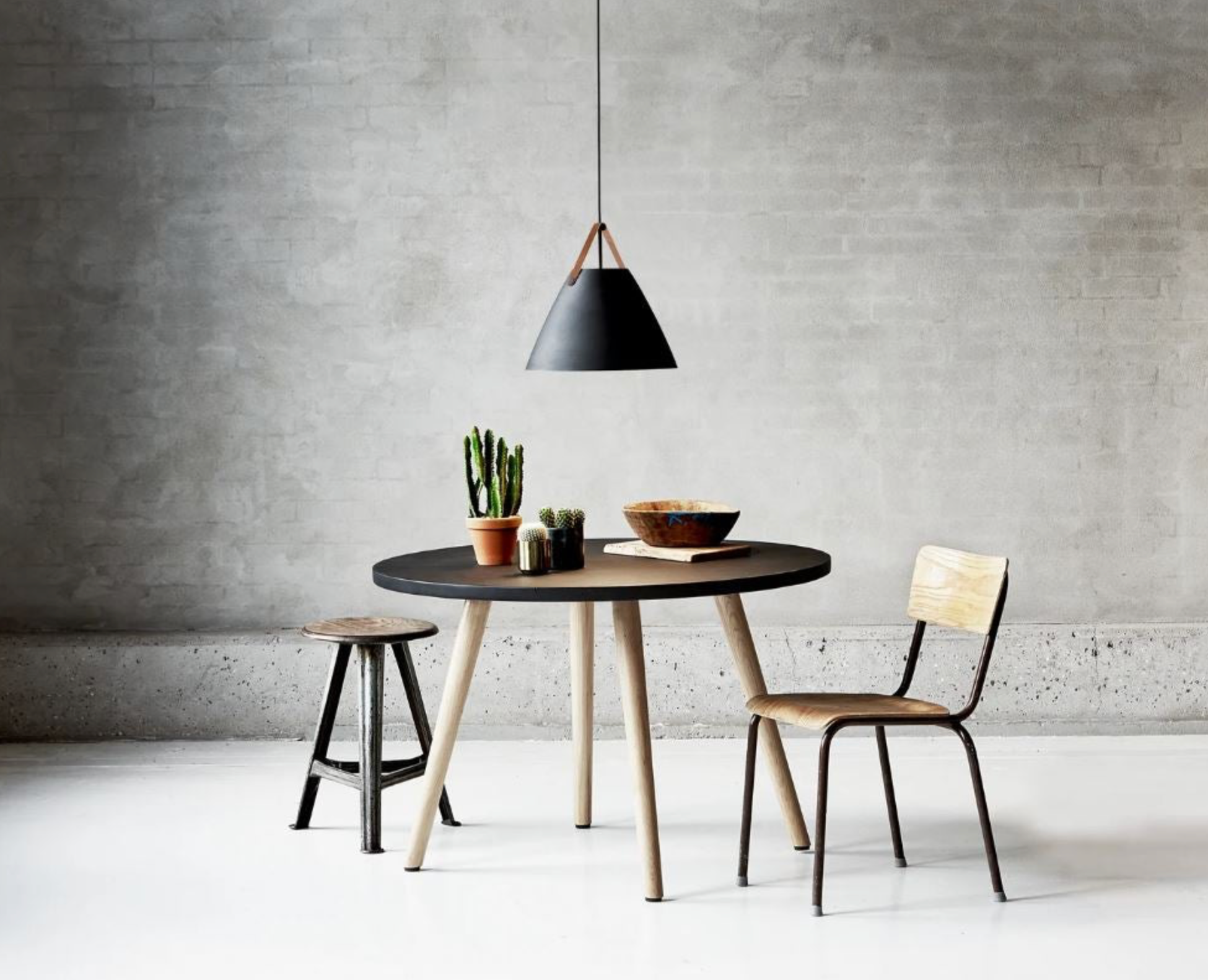 Strap 48 | Pendant Light