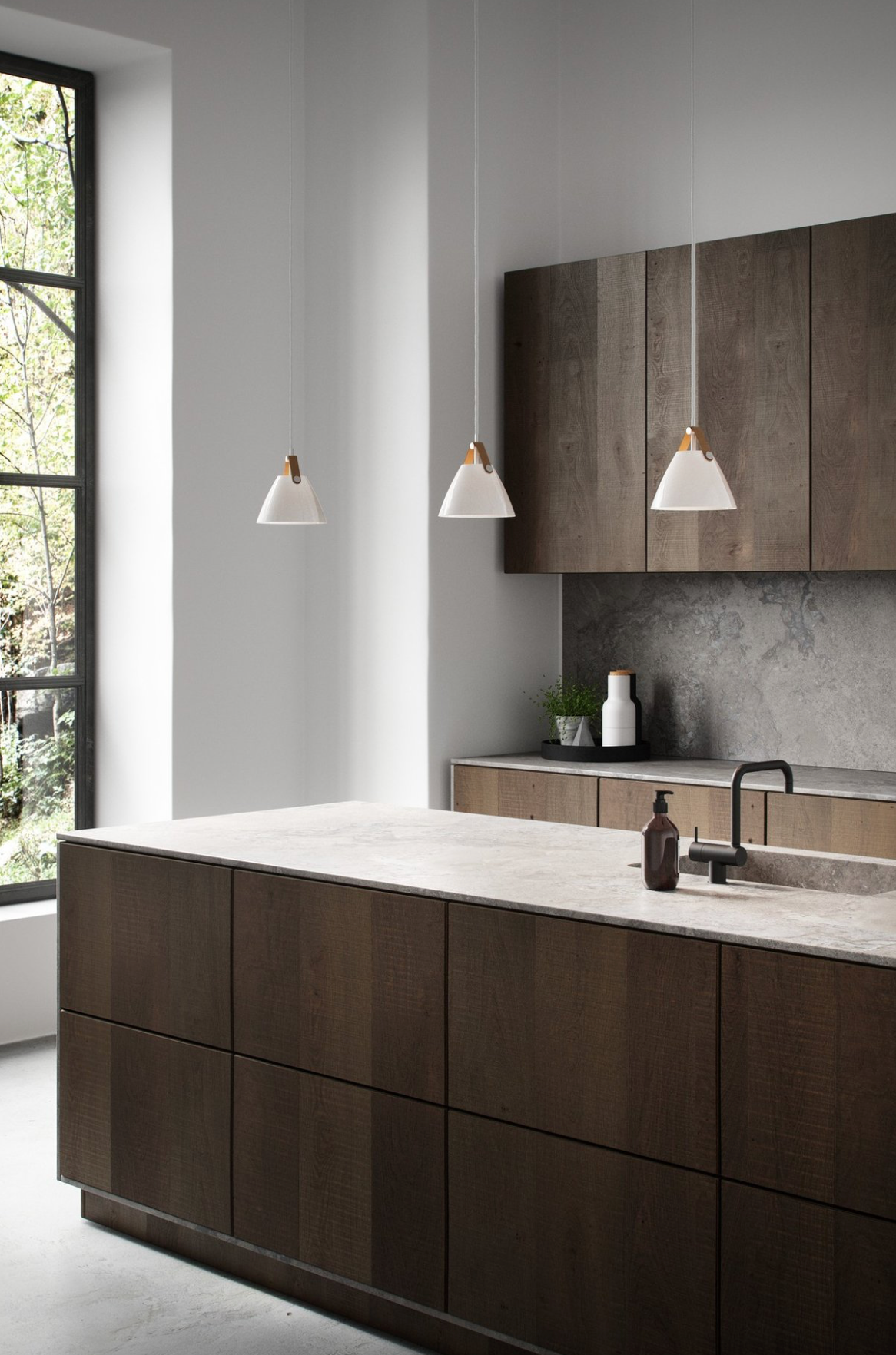 Strap 16 | Pendant Light