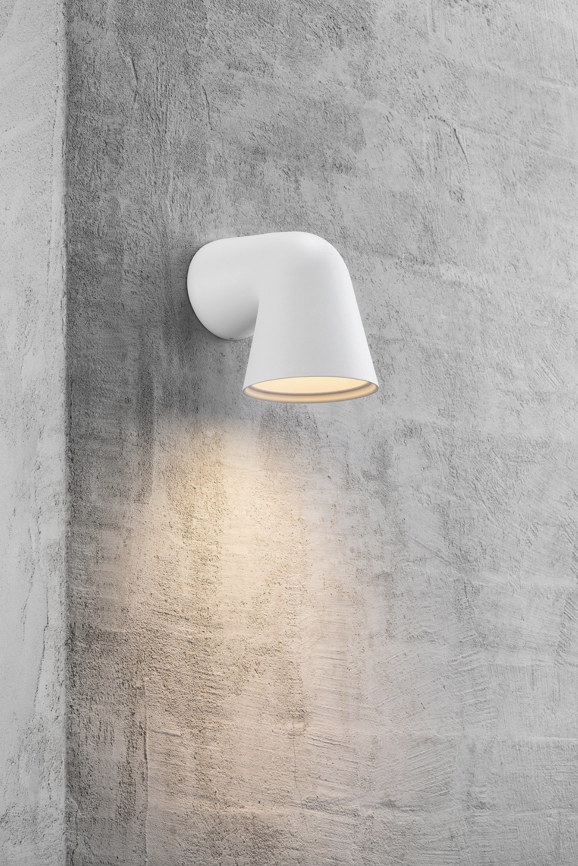 Front Single | Wall Light
