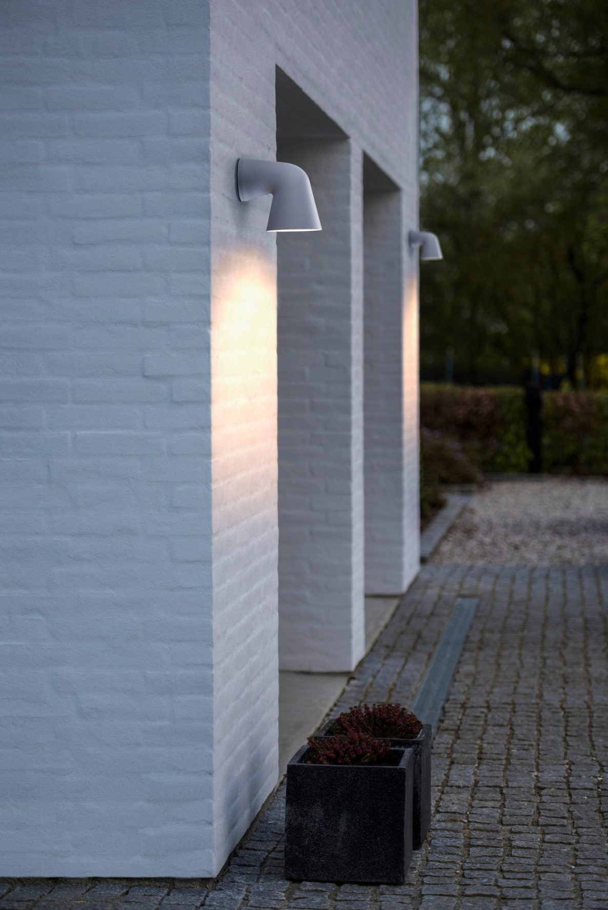 Front Single | Wall Light