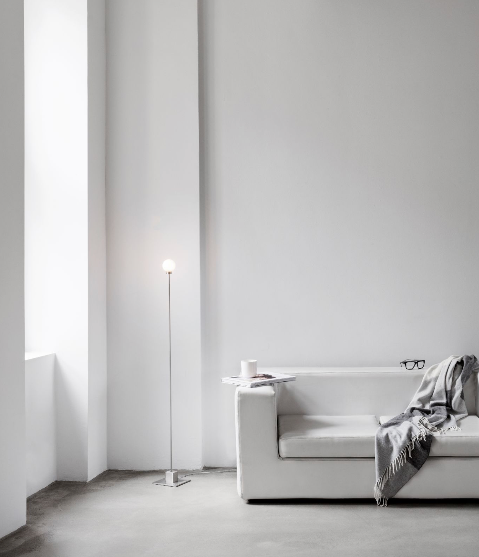 Snowball | Floor Lamp