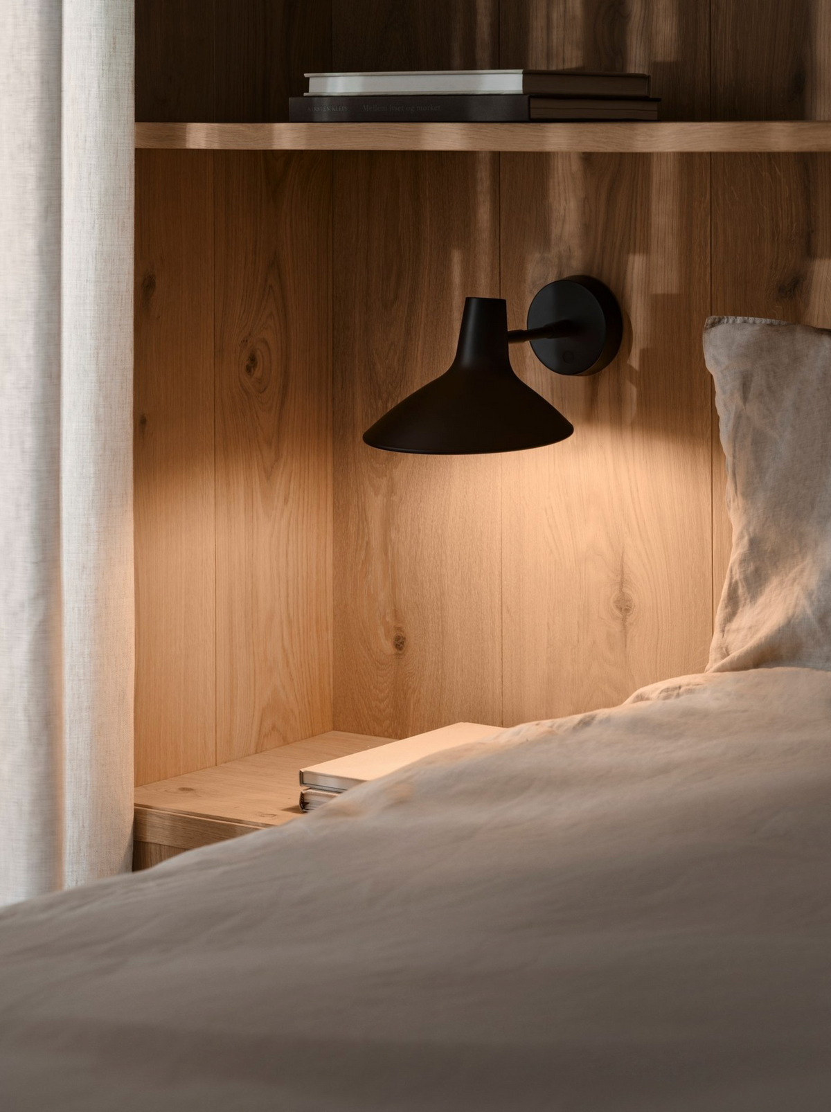Darci Short | Wall Light