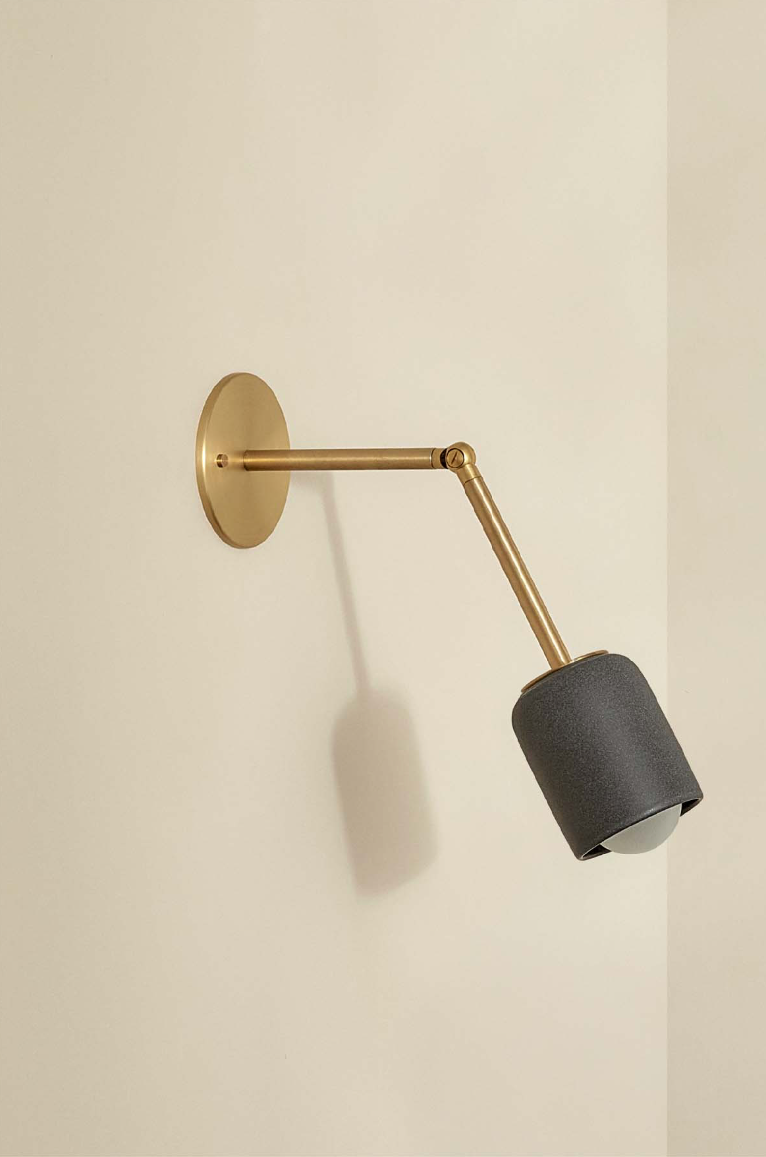 Terra 1 Long Articulating | Wall Light