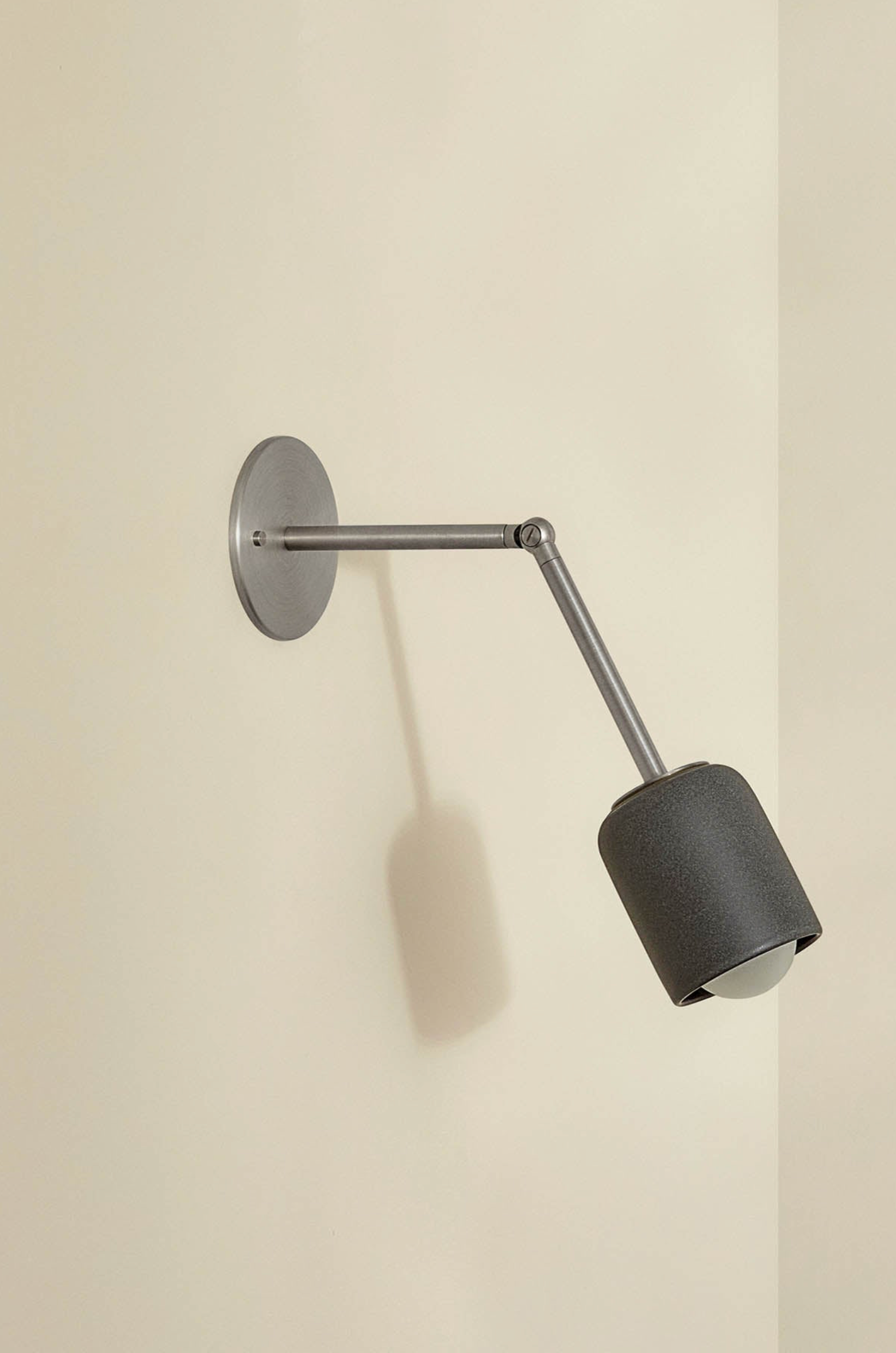 Terra 1 Long Articulating | Wall Light