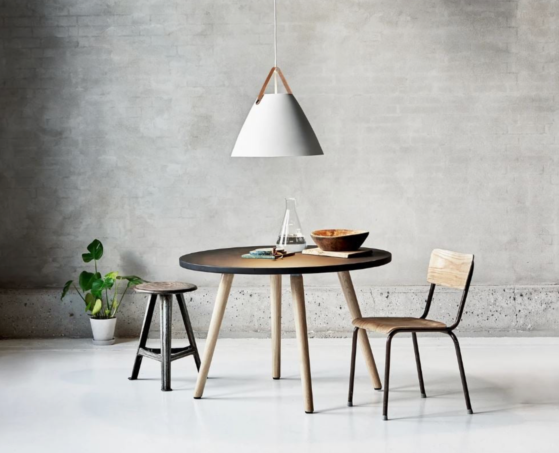 Strap 48 | Pendant Light