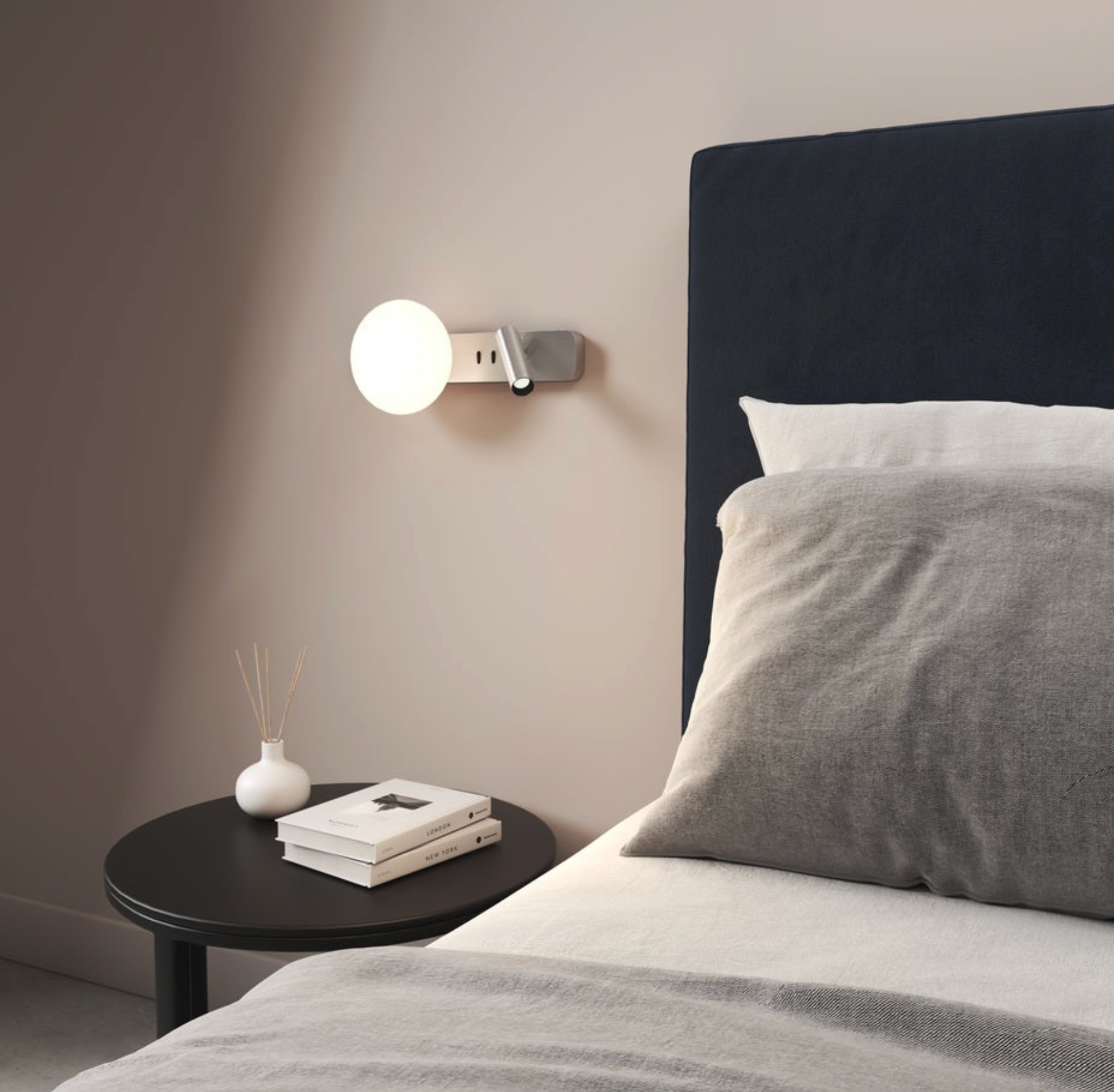 Zeppo Reader | Wall Light
