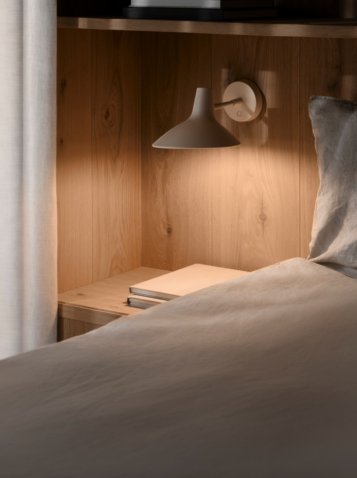Darci Short | Wall Light