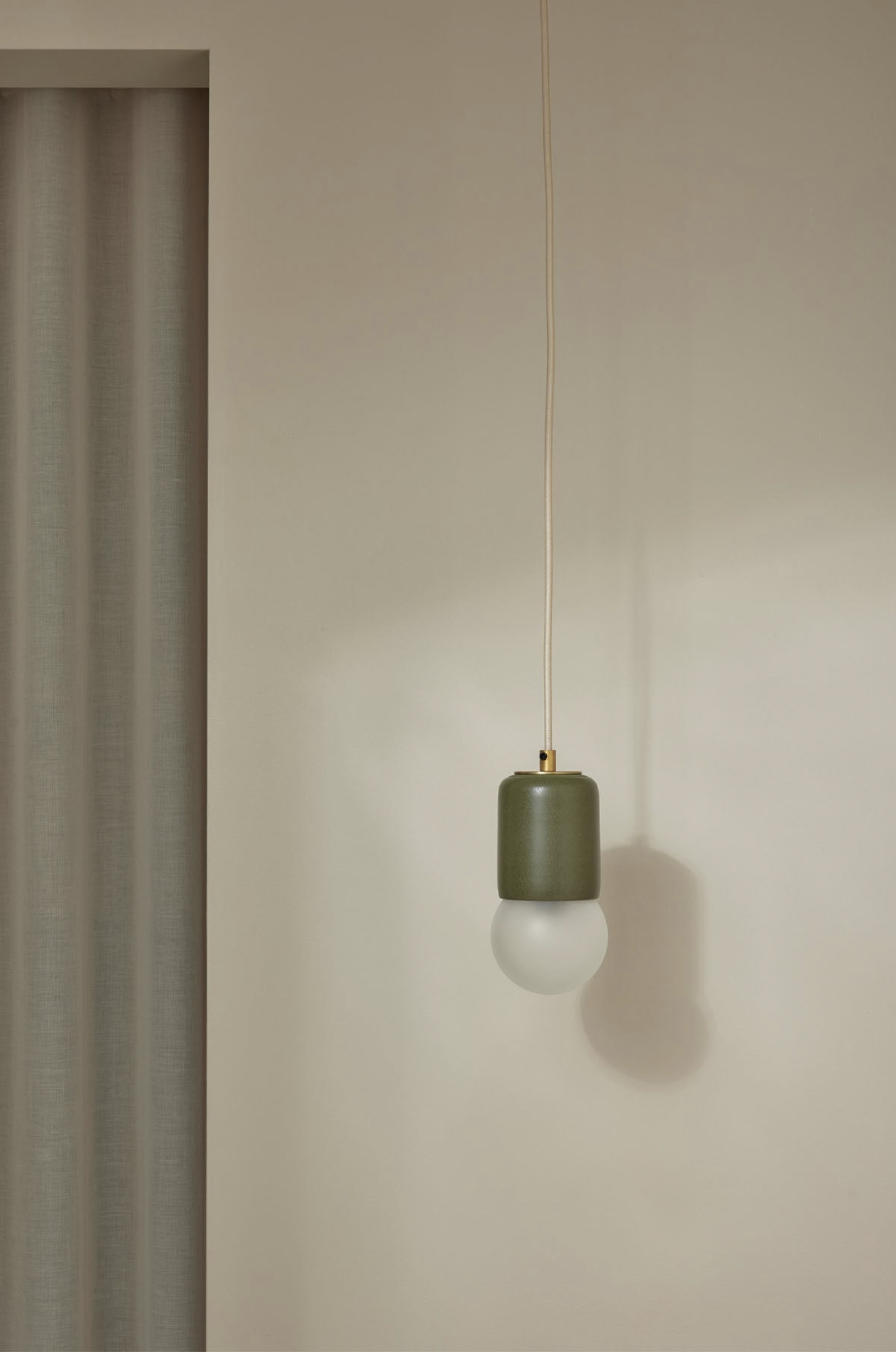Terra 1 Ceramic Pendant Light – Olive / Brass – Marz Designs